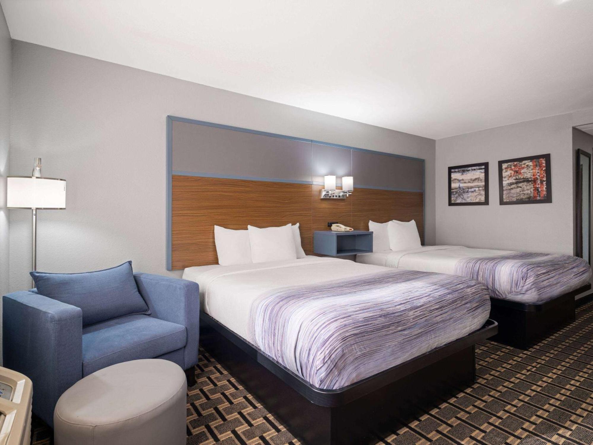 Americinn By Wyndham Woodstock Il מראה חיצוני תמונה