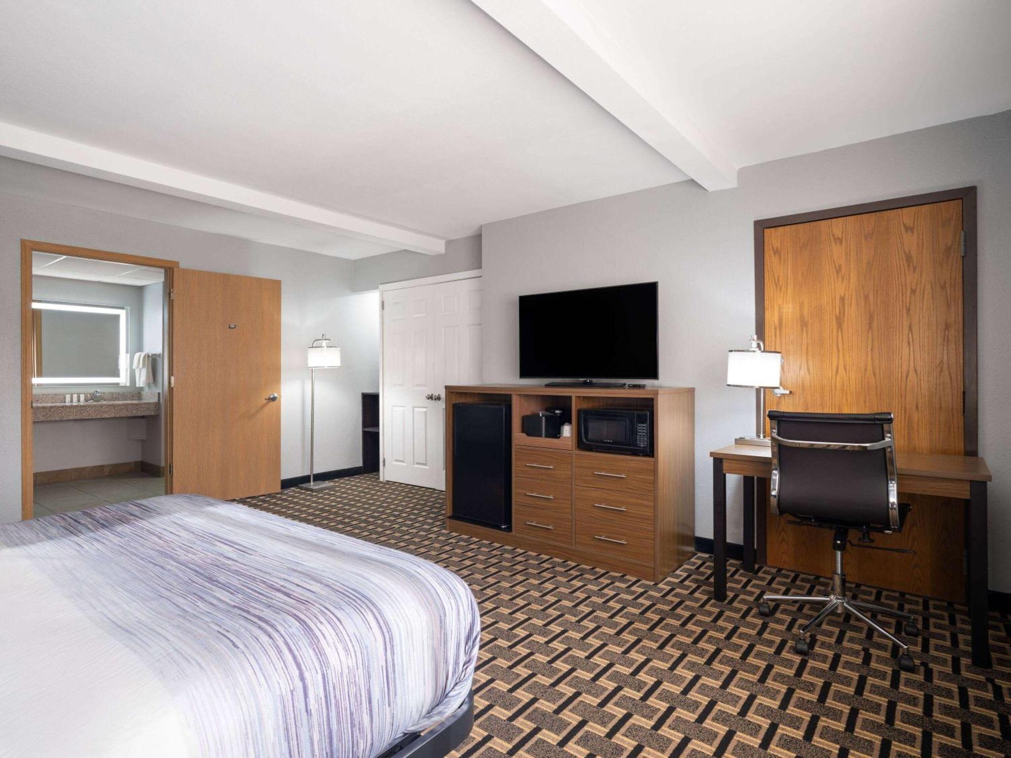 Americinn By Wyndham Woodstock Il מראה חיצוני תמונה